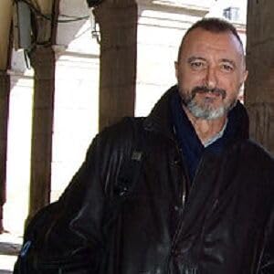 retrato de arturo perez reverte retrato de arturo perez reverte